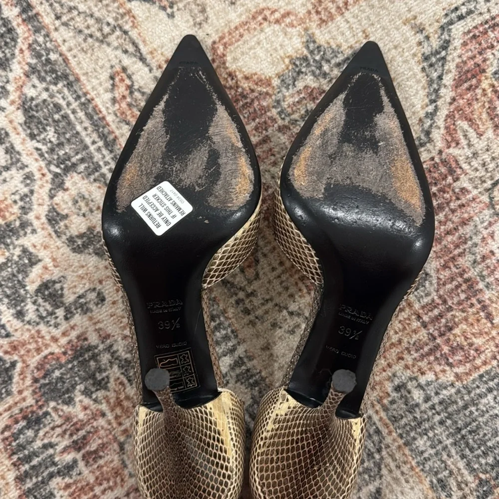 Authentic Prada Snakeskin Pointed Toe Pumps, Size 9.5 / IT 39.5 - Picture 12 of 12